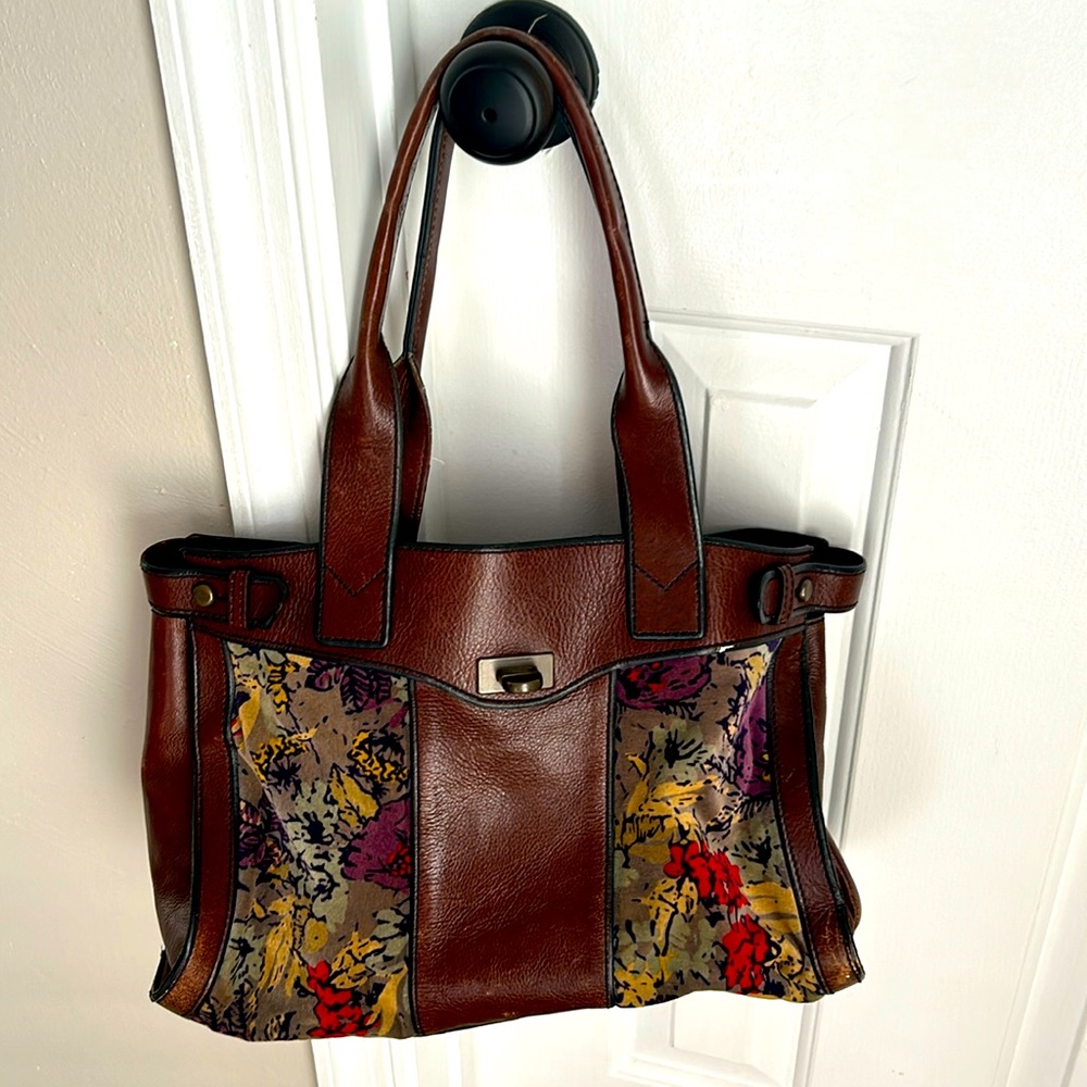 Fossil handbag- velvet floral